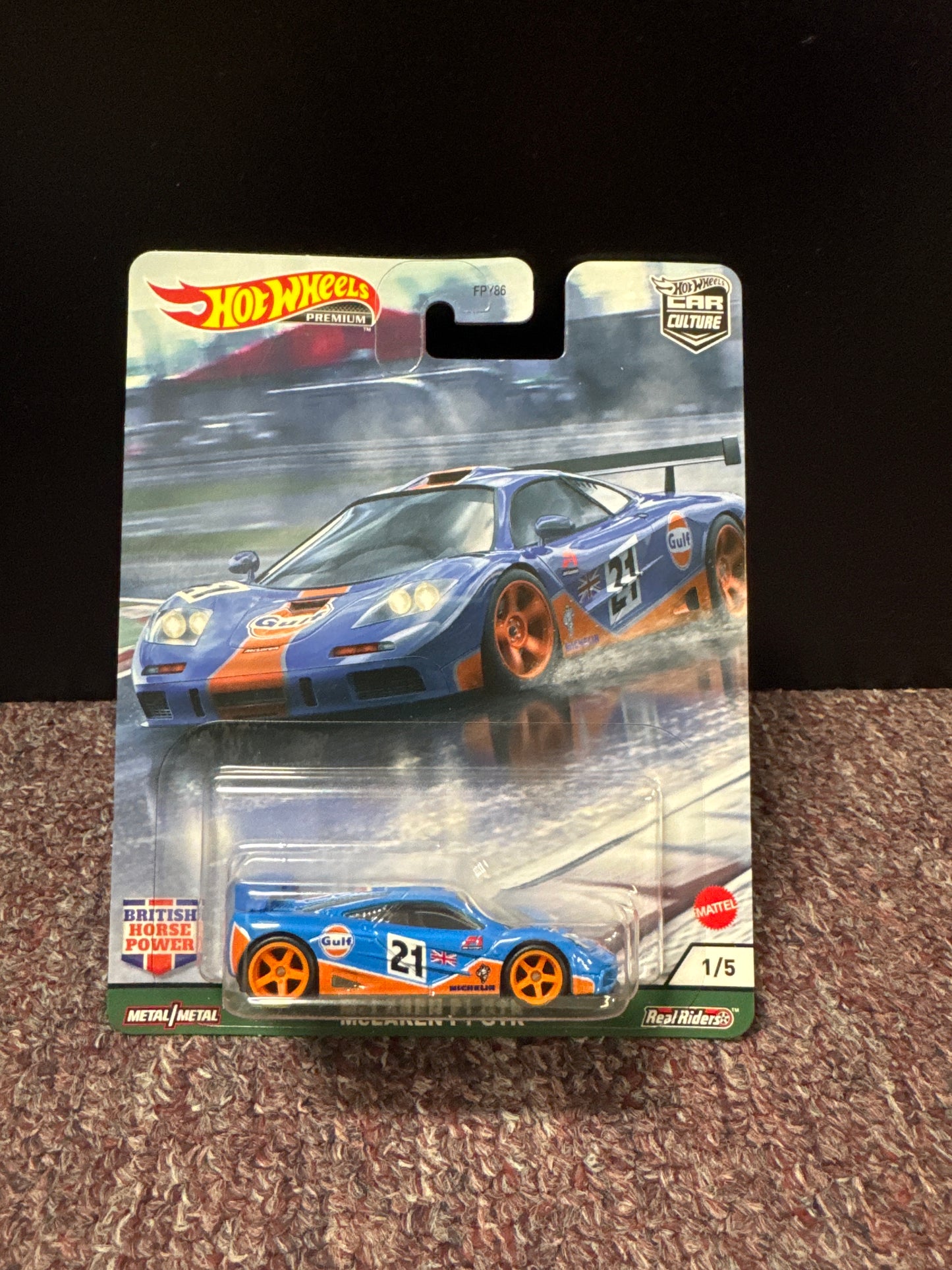 Hot Wheels 1:64 McLaren F1 GTR Vehicle Car