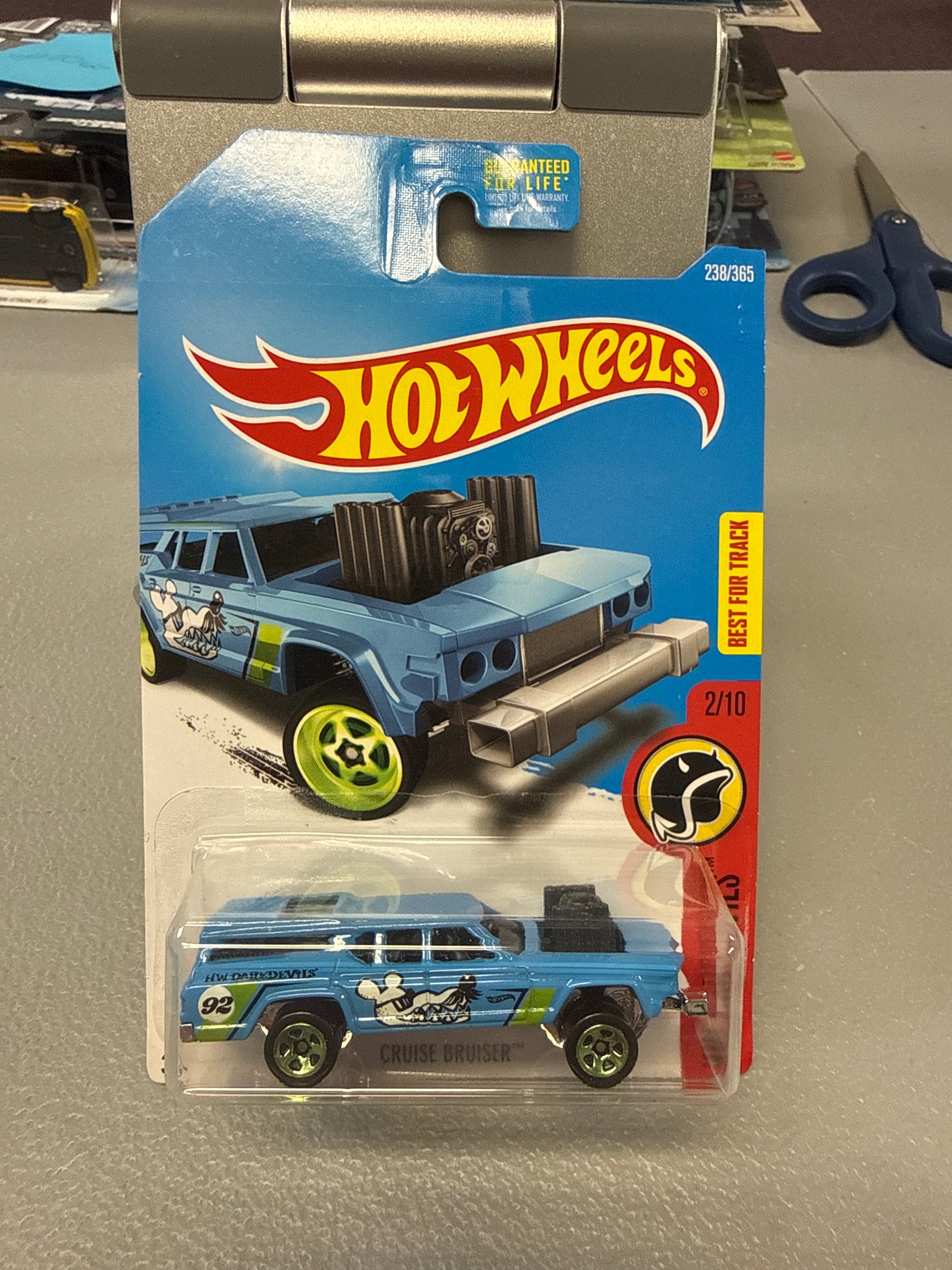 Hot Wheels Cruise Bruiser