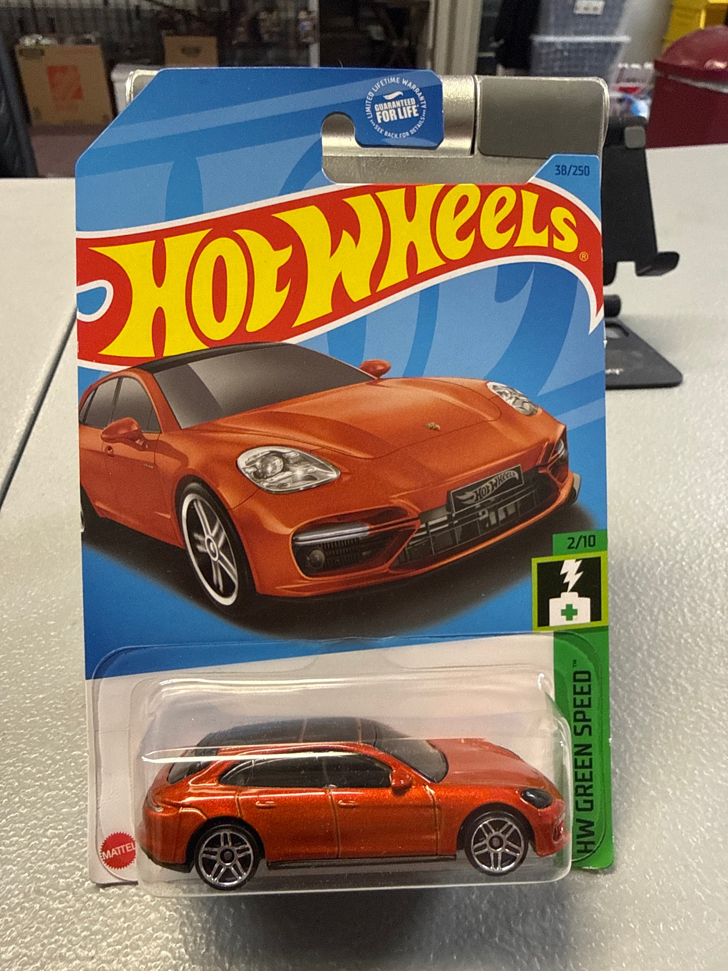 Hot Wheels Porsche Panamera Turbo S E-Hybrid Sport Turismo