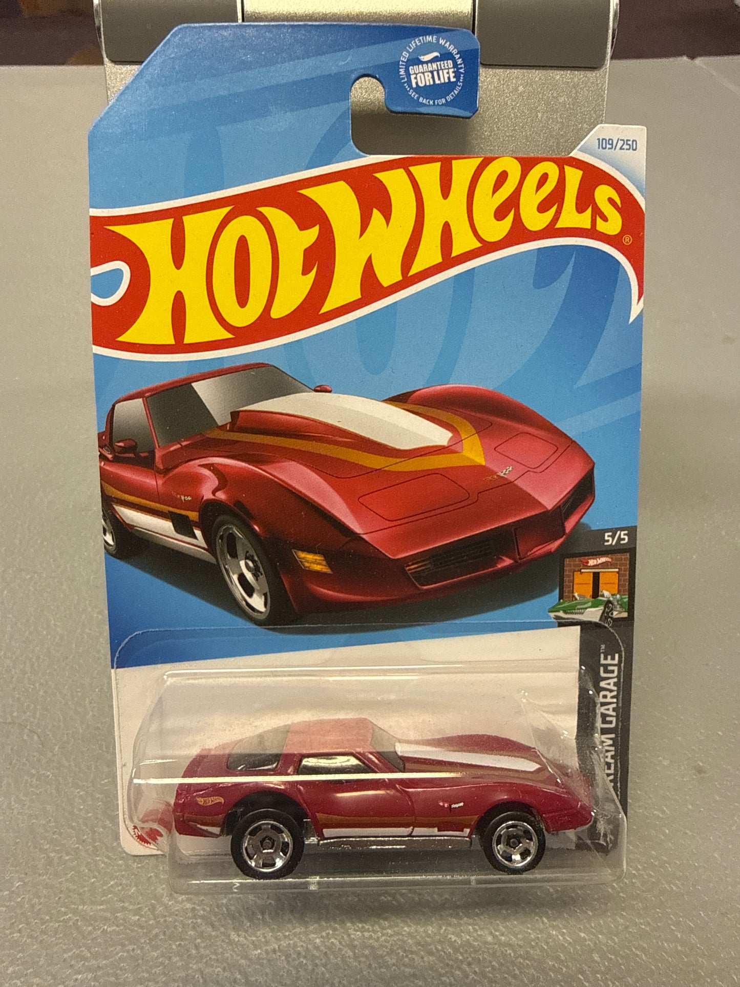 Hot Wheels Corvette Stingray