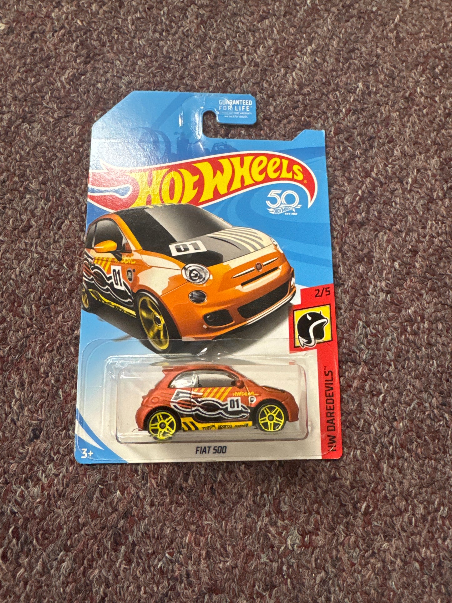 Hot Wheels 2018 HW Daredevils Fiat 500