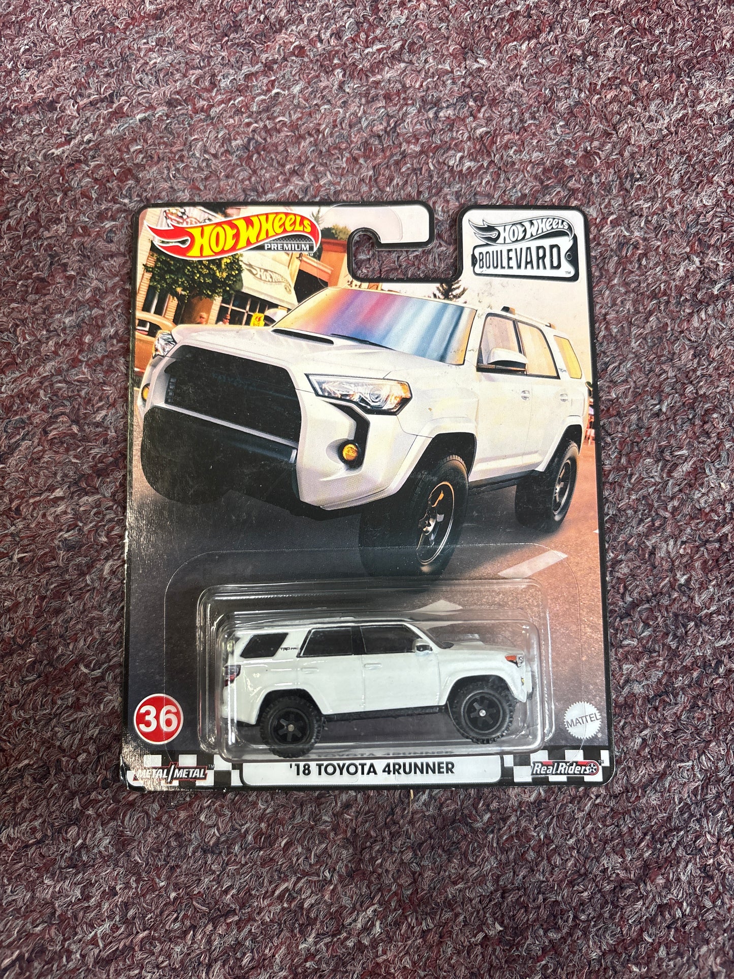 Hot Wheels Premium Boulevard ‘18 Toyota 4Runner #36 DENTED BLISTER