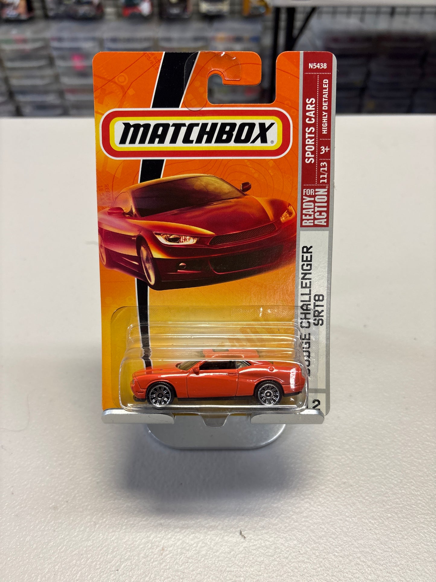 Matchbox Dodge Challenger SRT8