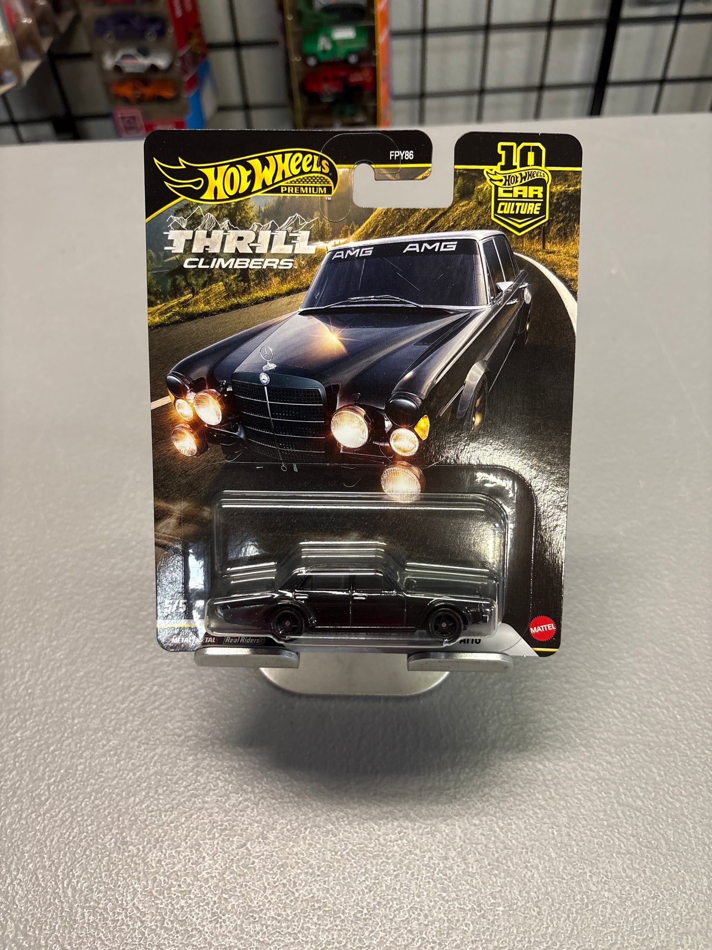 Hot Wheels Thrill Climbers Mercedes-Benz 300 SEL 6.8 AMG