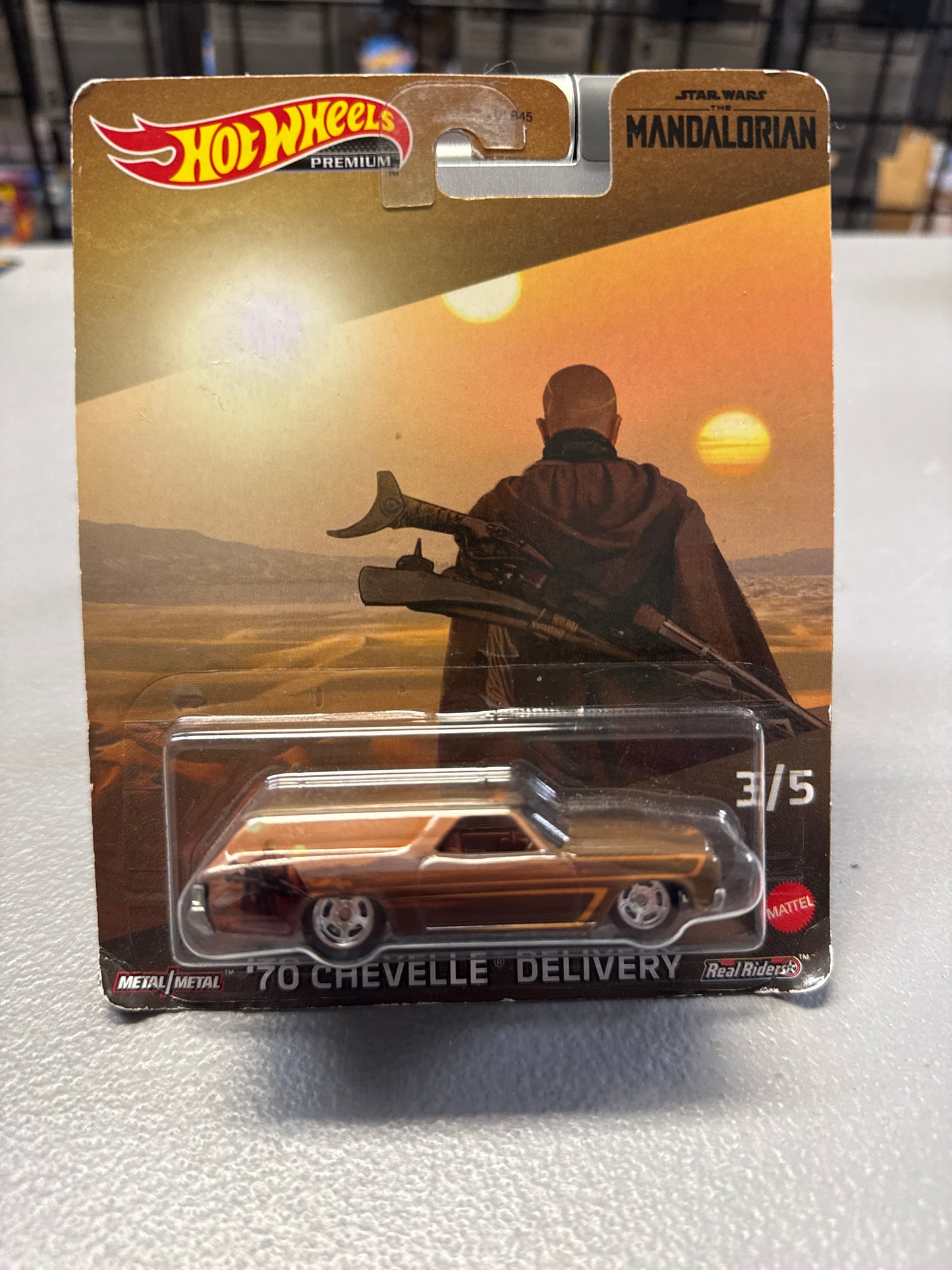 DAMAGED Hot Wheels Star Wars The Mandalorian ‘70 Chevelle Delivery