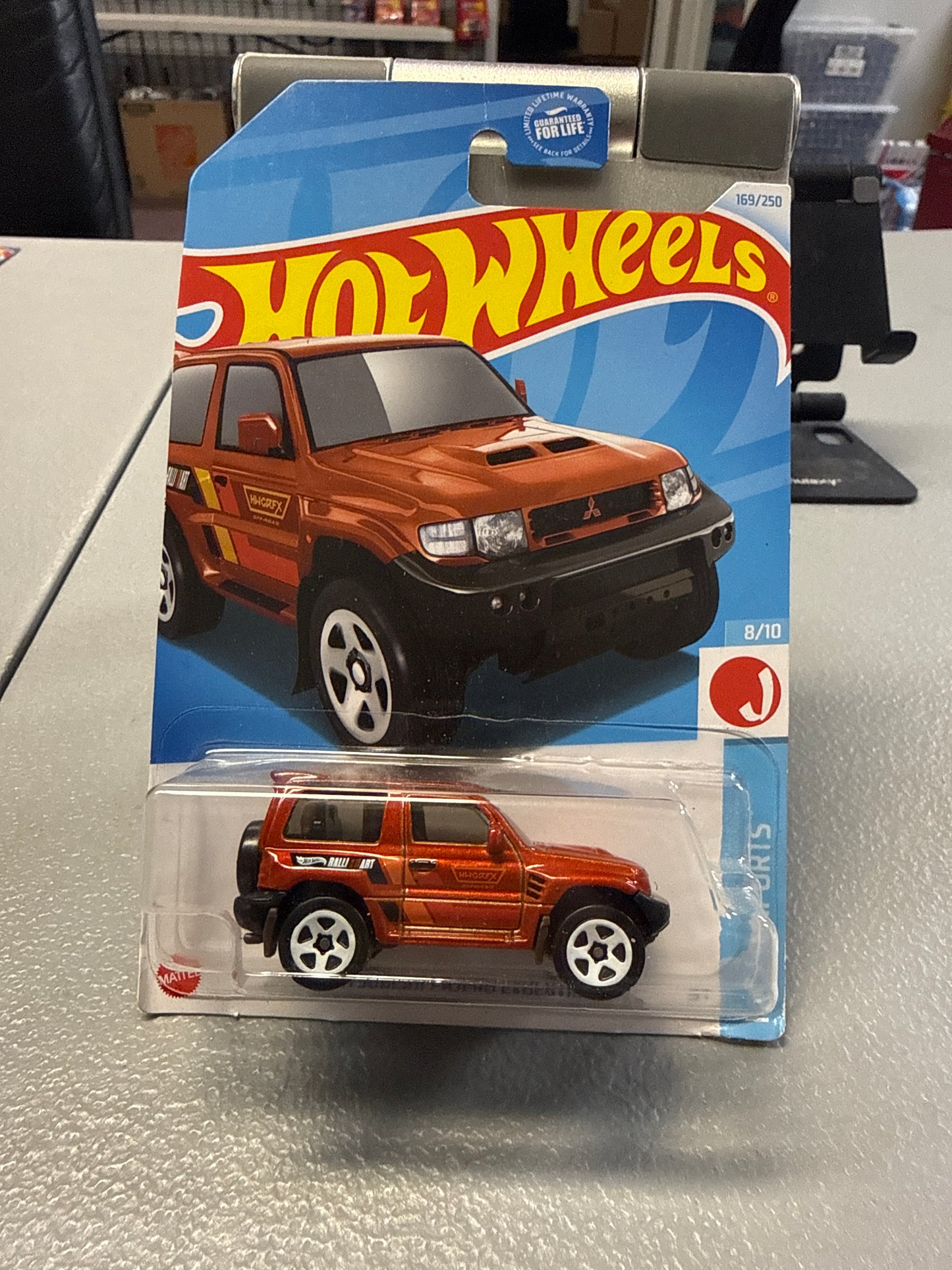 Hot Wheels Mitsubishi Pajero Evolution