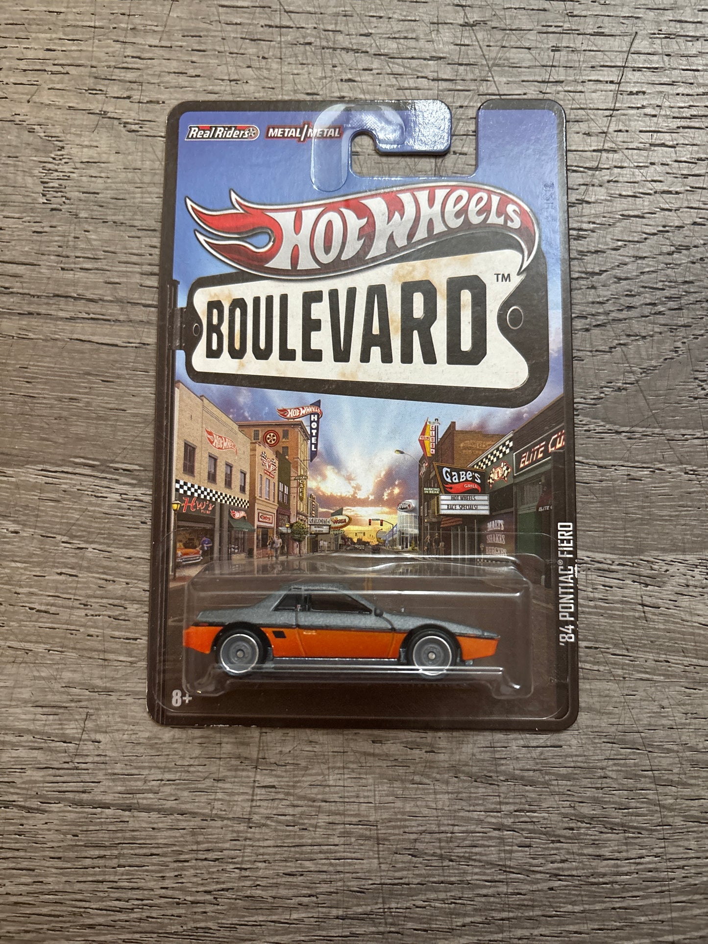 Hotwheels boulevard 84 Pontiac Fiero