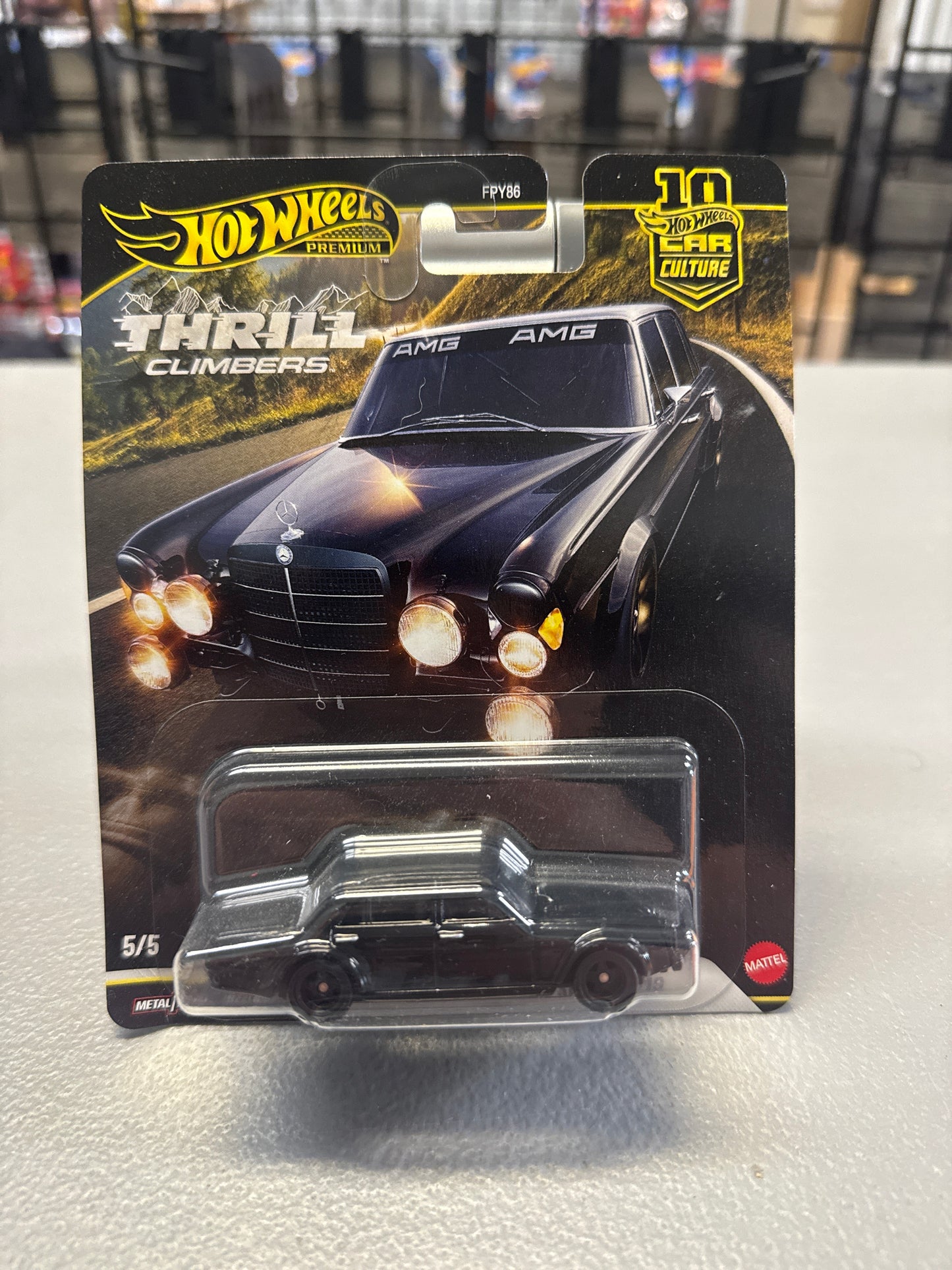 DAMAGED Hot Wheels Thrill Climbers Mercedes Benz 300 SEL 6.8 AMG