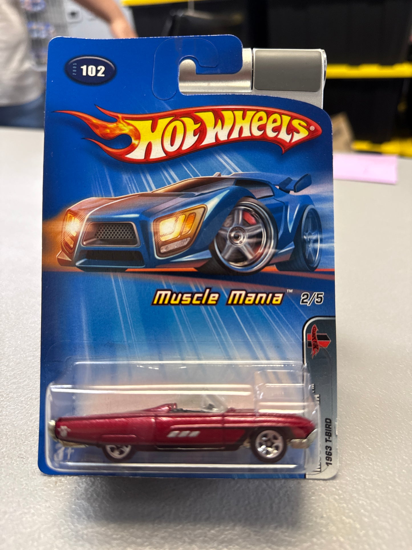 Hot Wheels Muscle Mania 1963 T-Bird