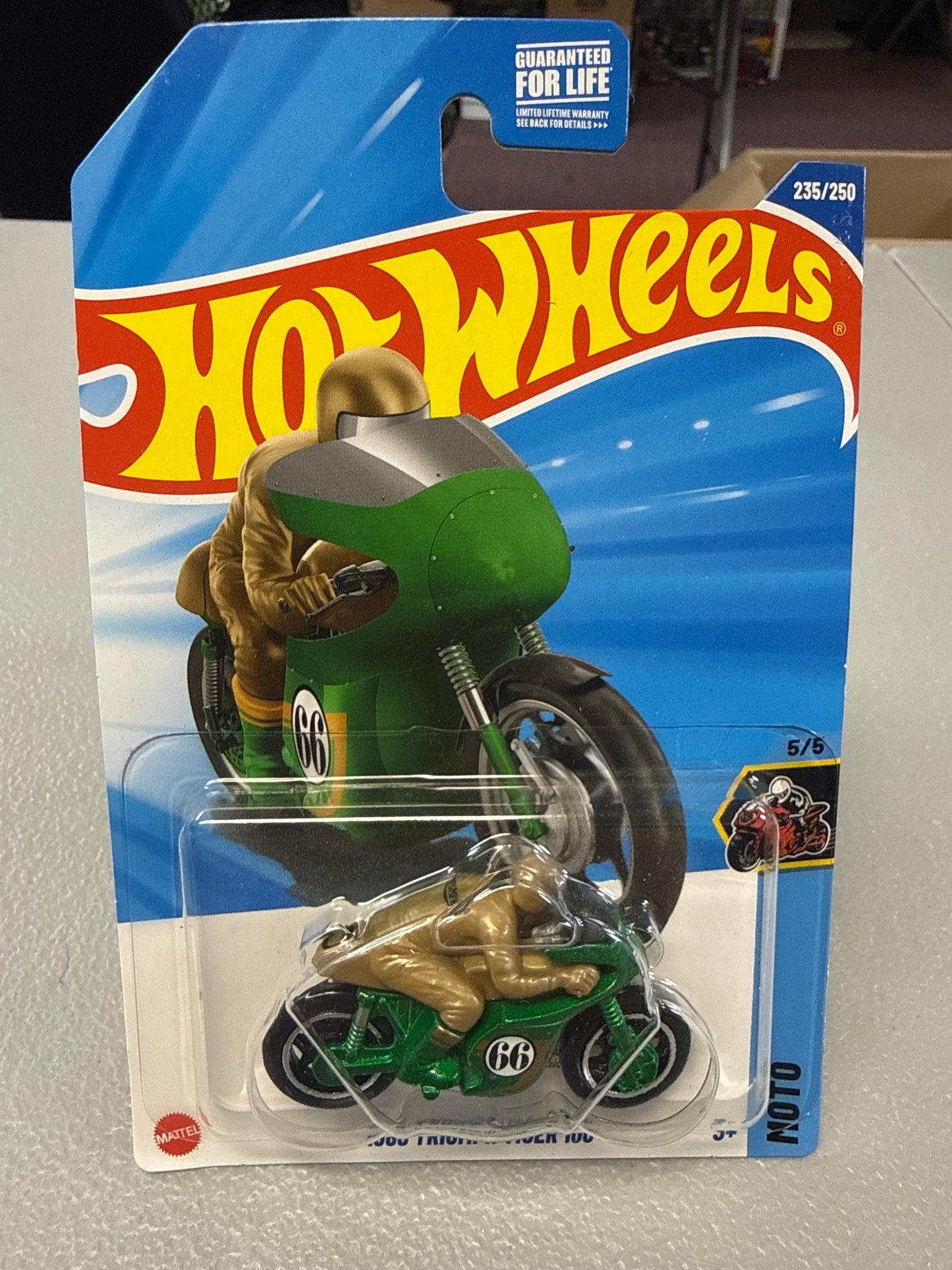 Hot Wheels Treasure Hunt 1966 Triumph Tiger 100