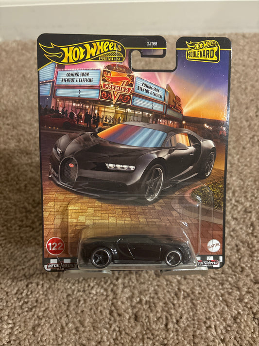 Hot Wheels Boulevard #122 16 Bugatti Chiron