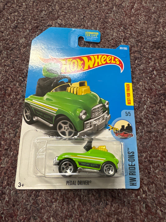 Pedal driver, green Hot wheels Ride-ons