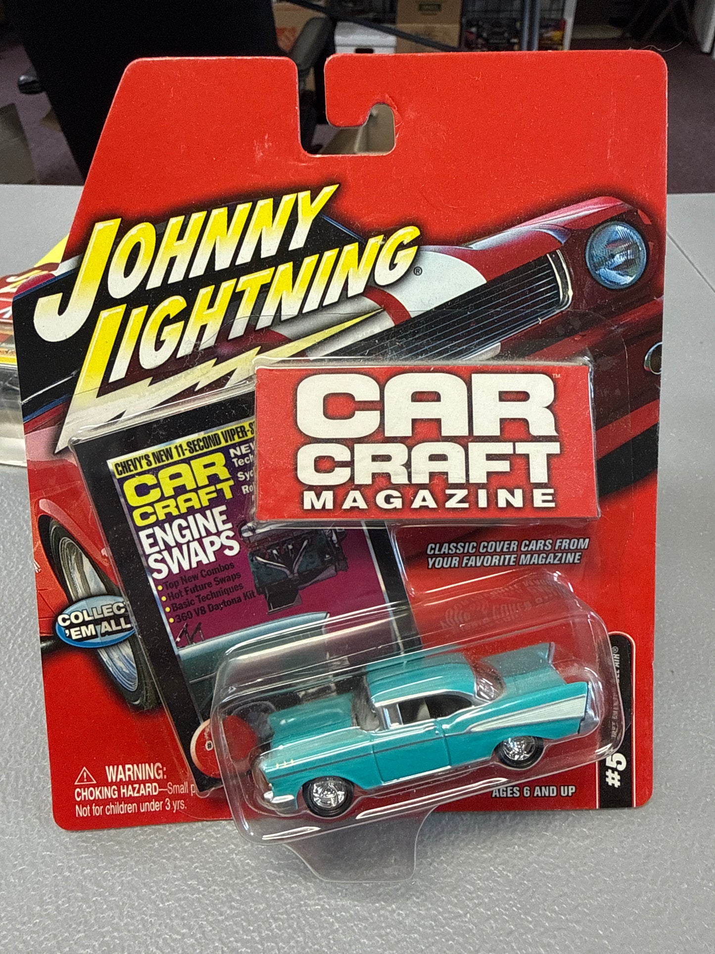 Johnny Lightning Car Craft #5 1957 Chevy Bel Air