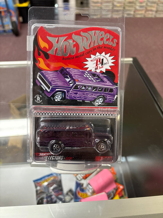 Hot Wheels Red Line Club RLC 2009 sELECTIONs Series S'Cool Bus #3572/4086 Purple