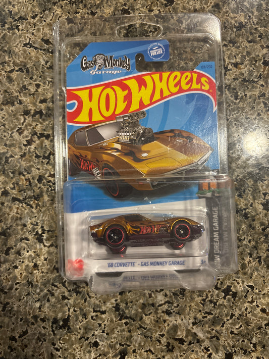 Hot Wheels Super Treasure Hunt - ’68 Corvette – Gas Monkey Garage