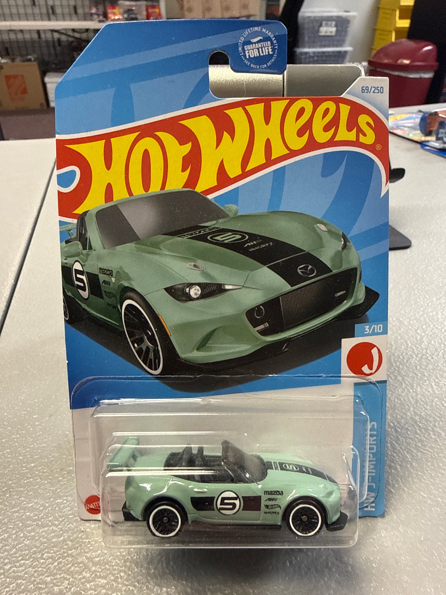 Hot Wheels ‘15 Mazda MX-5 Miata
