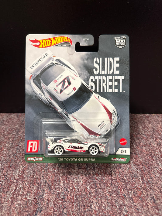 Hot Wheels Premium Slide Street '20 Toyota GR Supra 2/5 Real Riders Car Culture