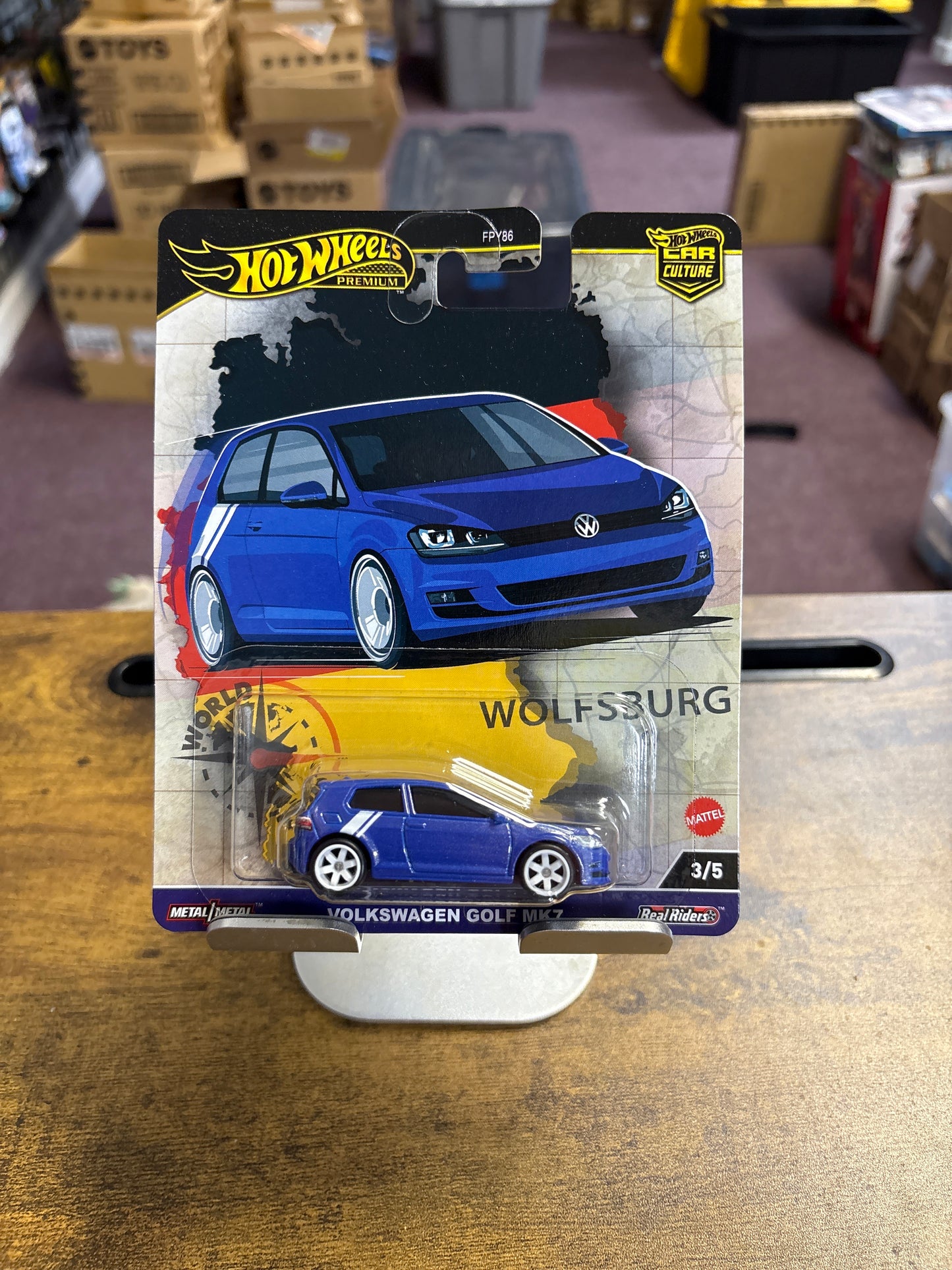 Hot Wheels World Tour Volkswagen Golf MK7