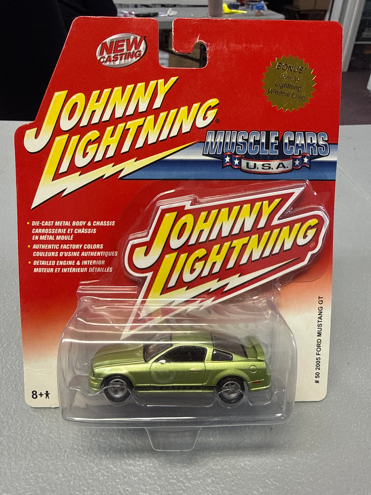Johnny Lightning Muscle Cars #50 2005 Ford Mustang GT