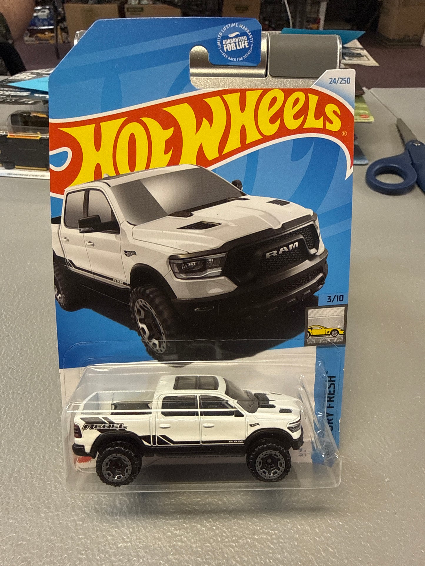 Hot Wheels 2020 Ram 1500 Rebel