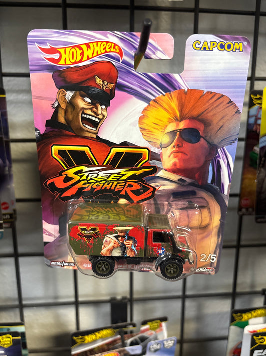 Hot Wheels Street Fighter V 88 Mercedes Unimog U1300