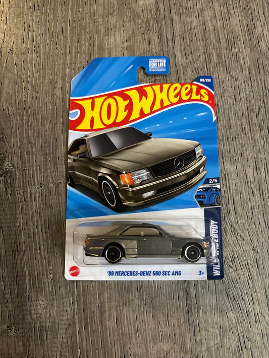 Hot Wheels 89 Mercedes-Benz 560 Sec AMG