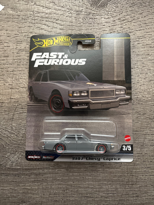 Hot Wheels Premium Fast & Furious 1987 Chevy Caprice #3/5
