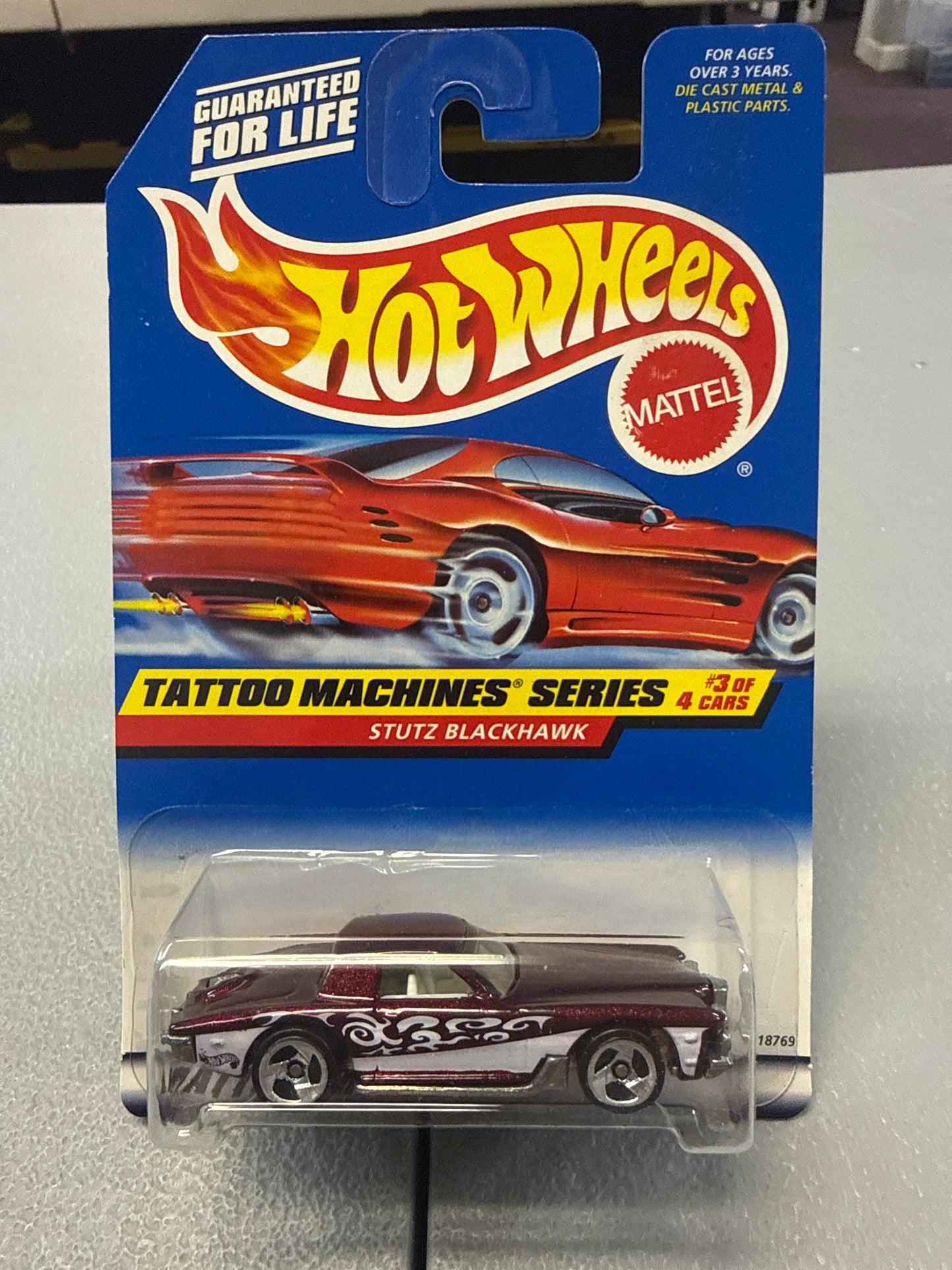 Hot Wheels Stuts Blackhawk