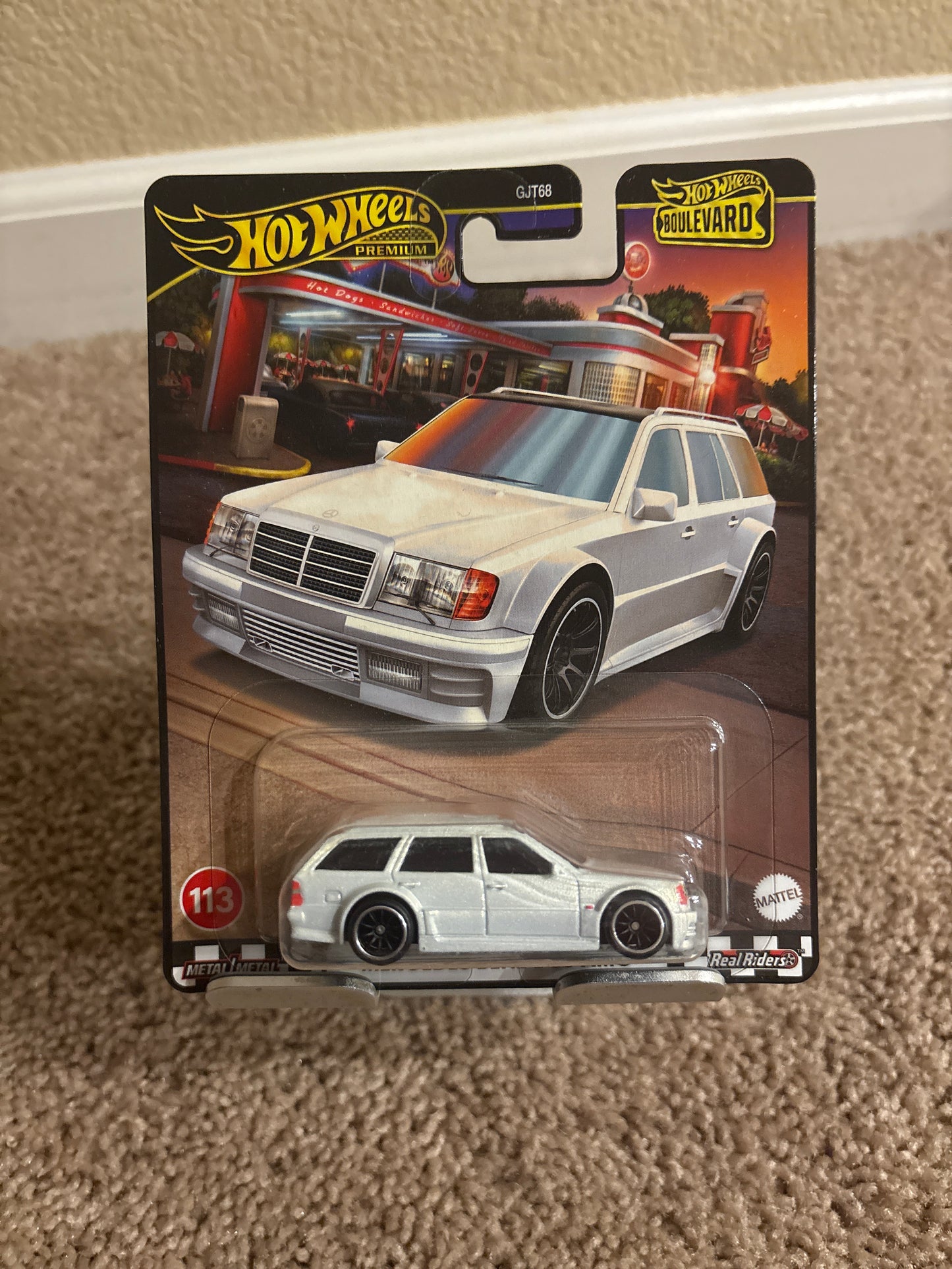 Hot Wheels Boulevard #113 Mercedes-Benz E 36 AMG