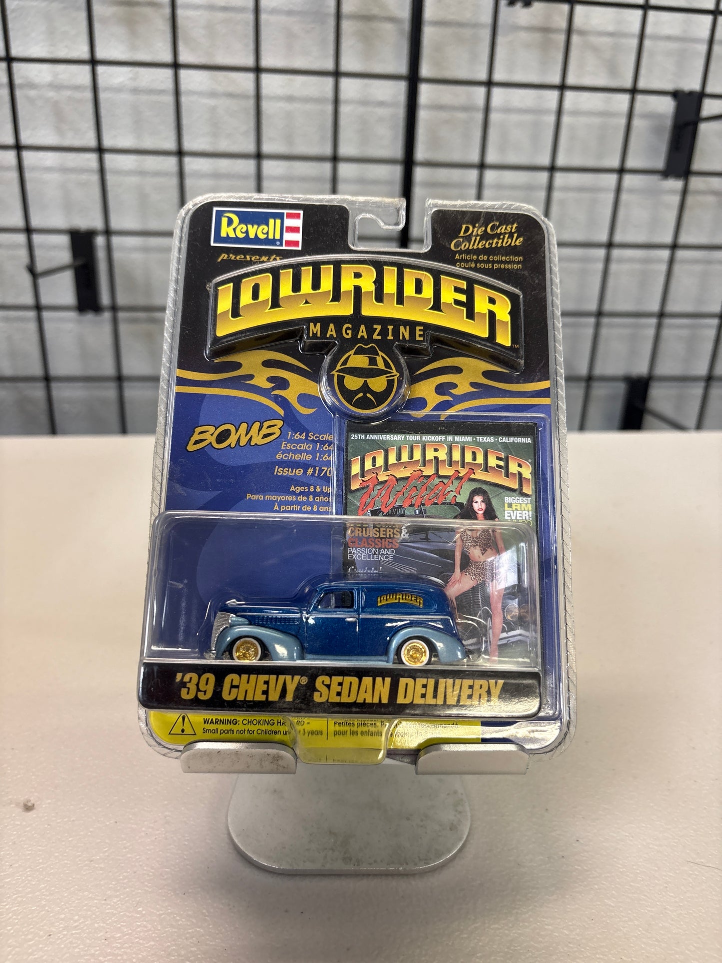 Revell Lowrider Magazine 39 Chevy Sedan Delivery