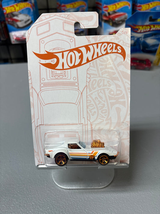 Hot Wheels 68 Corvette Gas Monkey Garage