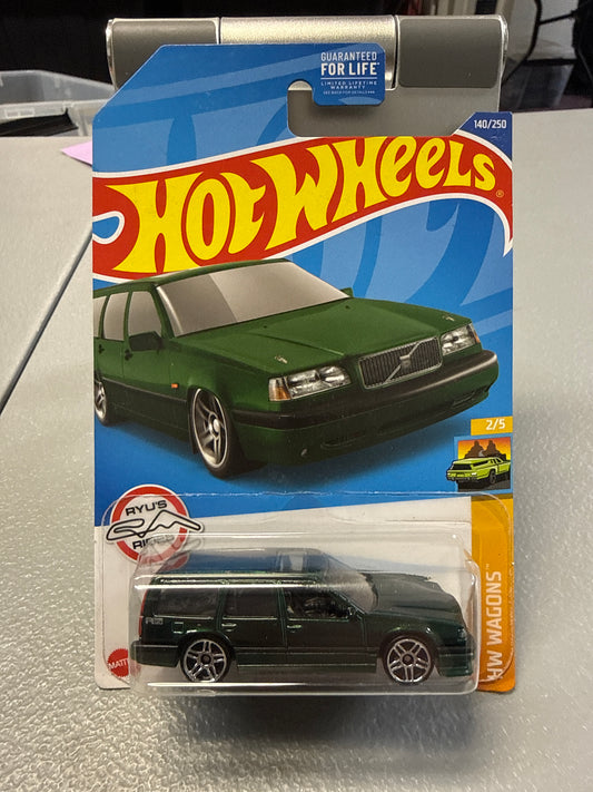 Hot Wheels Volvo 850 Estate