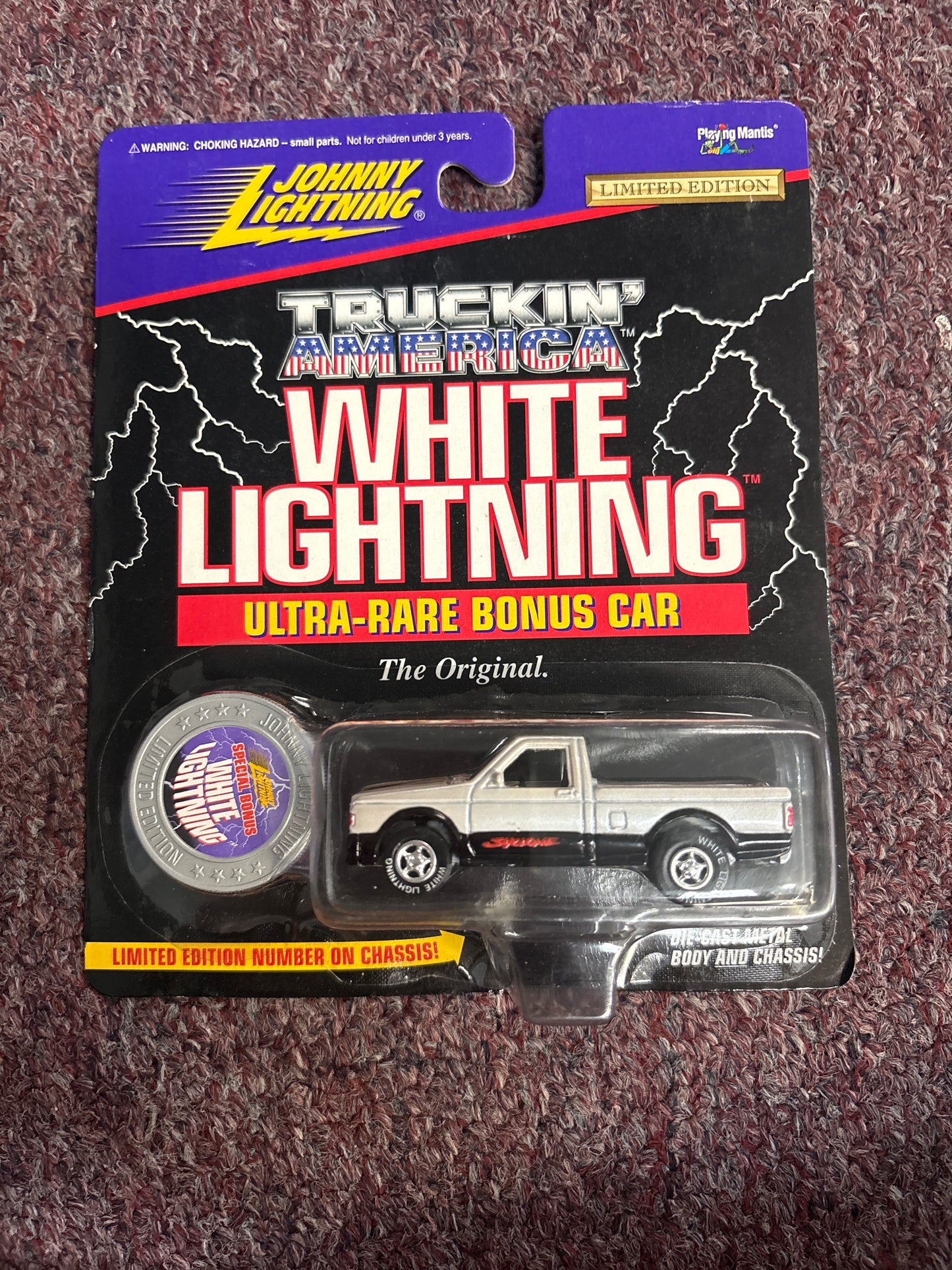 Johnny Lightning ~ White Lightning ~ Truckin' America '91 GMC Syclone ~ #449