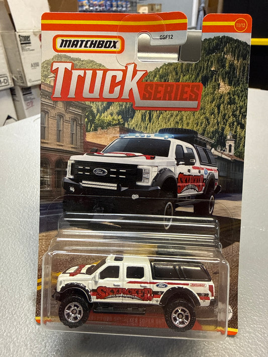 Matchbox Truck Series 2017 Ford Skyjacker Super Duty F-350