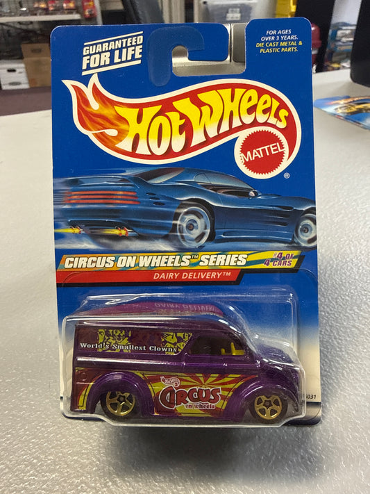 Hot Wheels Dairy Delivery