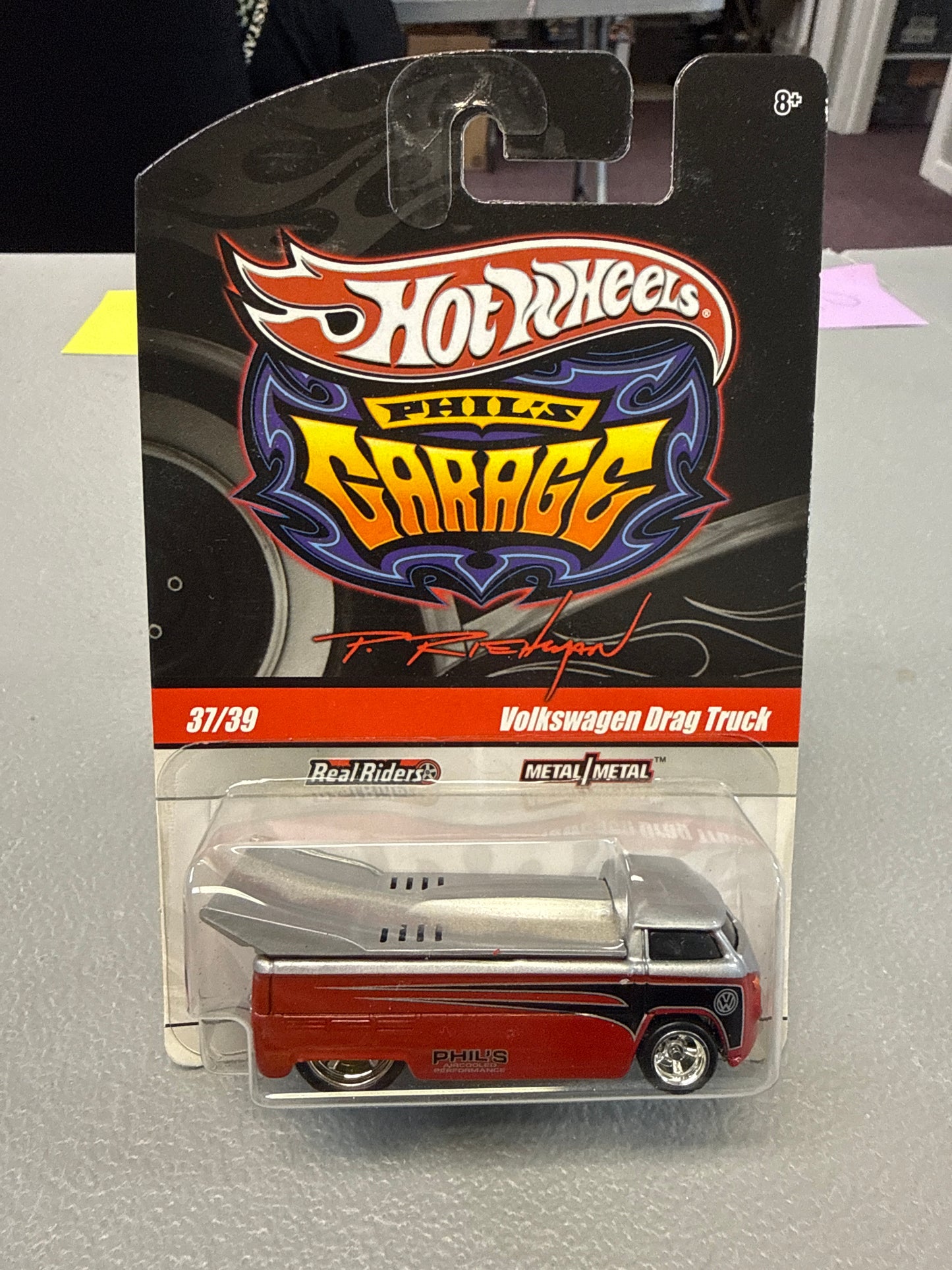 Hot Wheels Phil’s Garage Volkswagen Drag Track