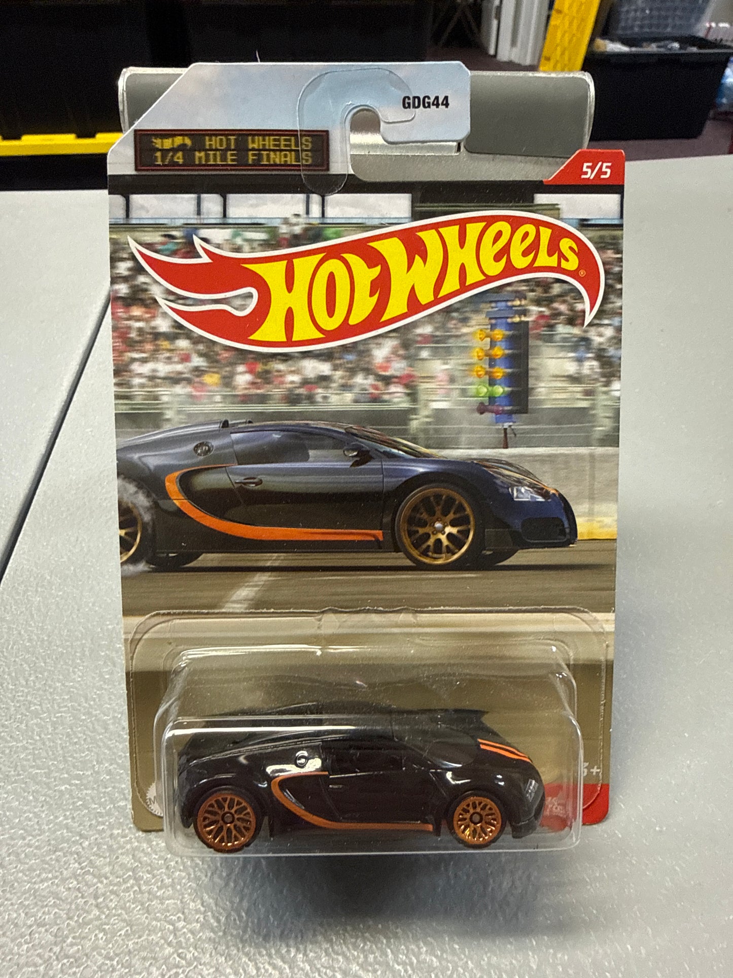 Hot Wheels 1/4 Mile Finals Bugatti Veyron 16.4