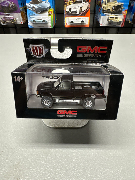 1998 GMC Sierra 1500 4x4 M2 Machines Target Exclusive 2024 1/64