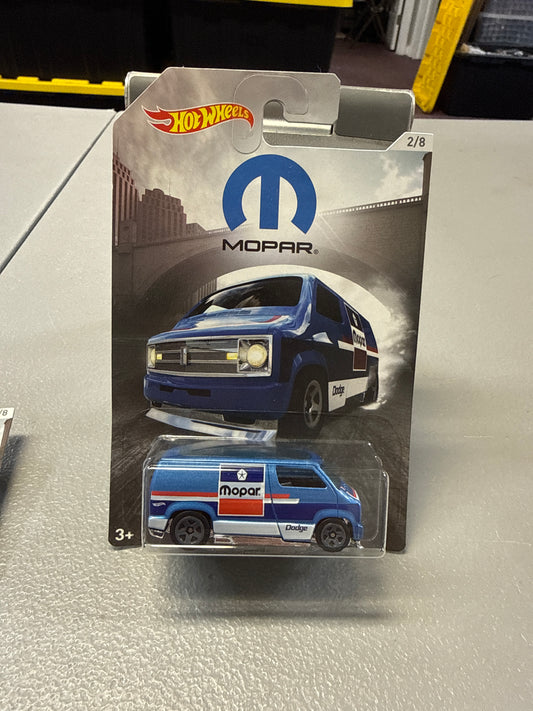 Hot Wheels Mopar Custom ‘77 Dodge Van