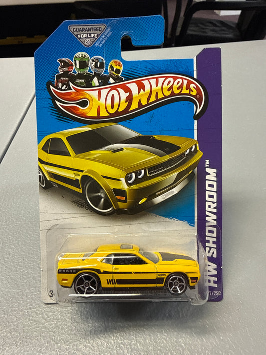 Hot Wheels ‘08 Dodge Challenger SRT8