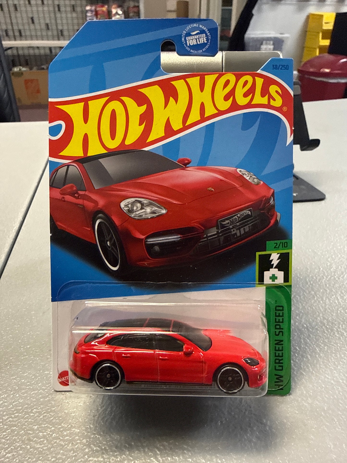 Hot Wheels Porsche Panamera Turbo S E-Hybrid Sport Turismo