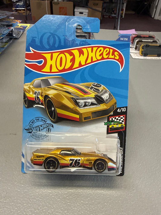 Hot Wheels ‘76 Greenwood Corvette