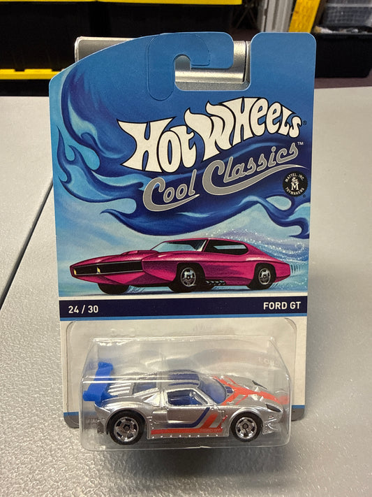 Hot Wheels Cool Classics Ford GT Spectrafrost
