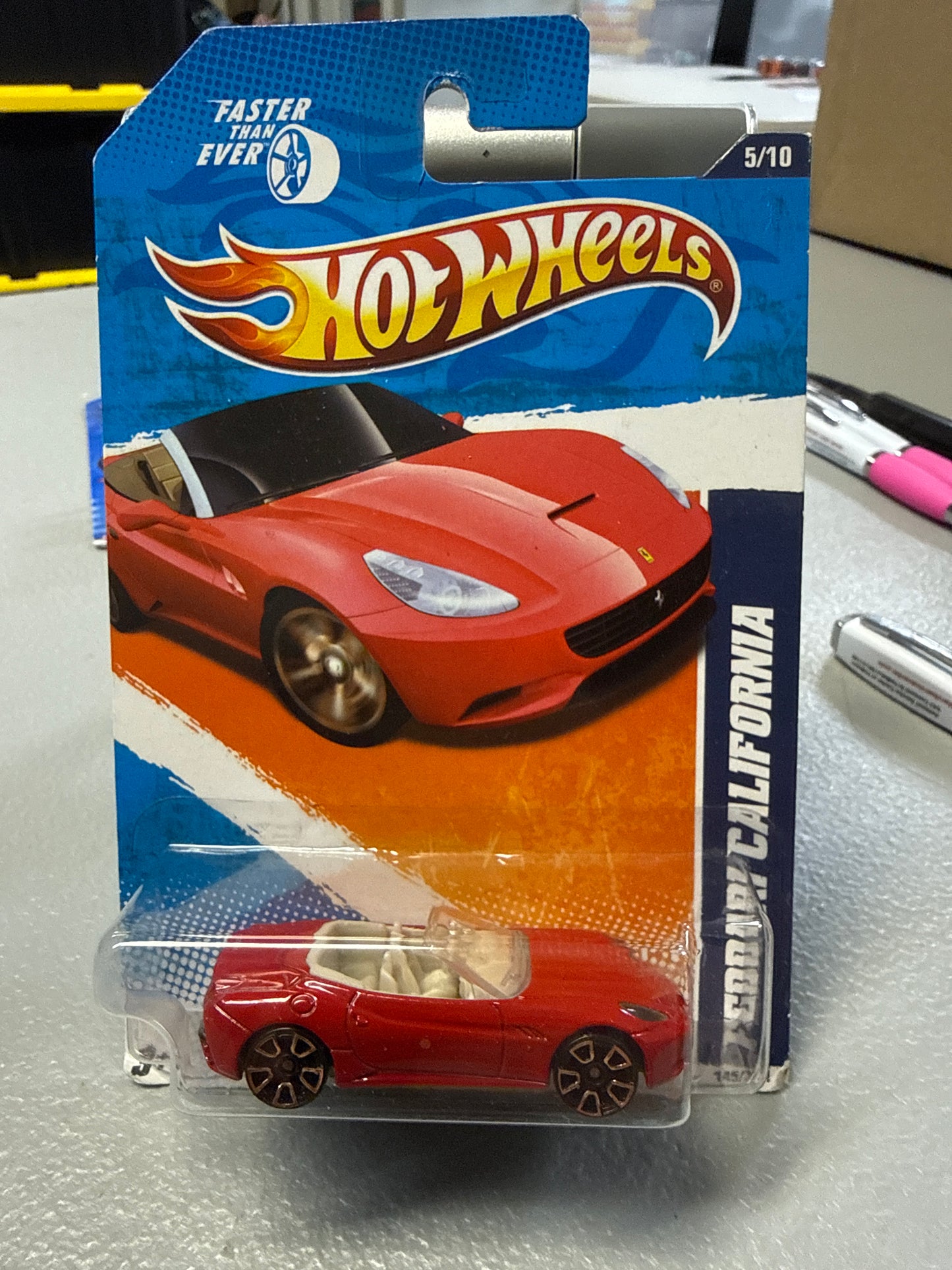 Hot Wheels Ferrari California
