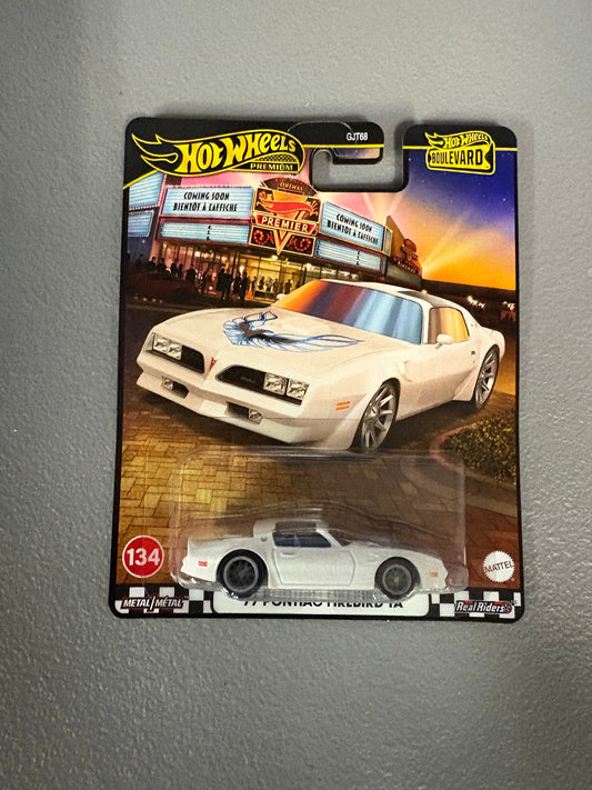 Hot Wheels Boulevard 134  77 Pontiac Firebird TA
