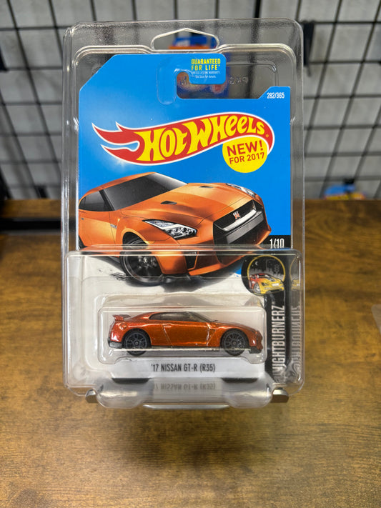 Hot Wheels 17 Nissan GTR