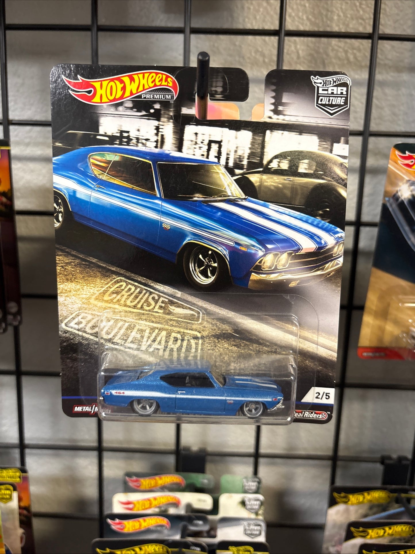 Hot Wheels Premium Cruise Boulevard '69 CHEVELLE SS 396