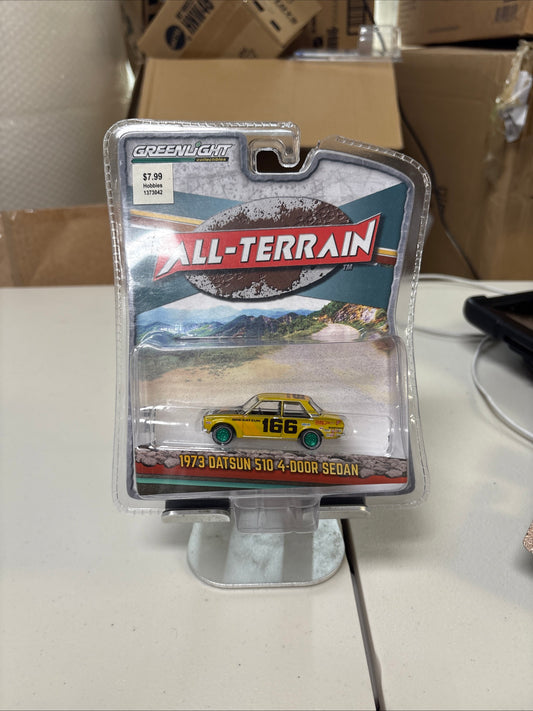 Greenlight CHASE All-Terrain 1973 Datsun 510 4-Door 1/64