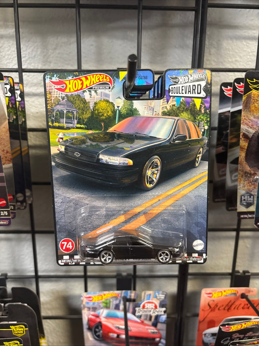 Hot Wheels Boulevard '96 Chevy Impala SS Black #74