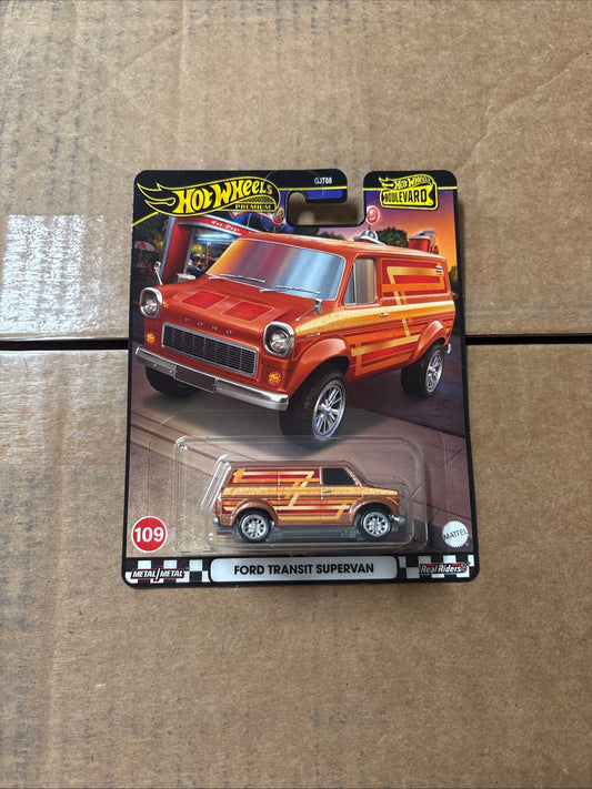Hot Wheels Premium Boulevard #109 Ford Transit Supervan